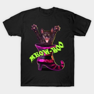 Cute Boo Cat Halloween puss in boot T-Shirt